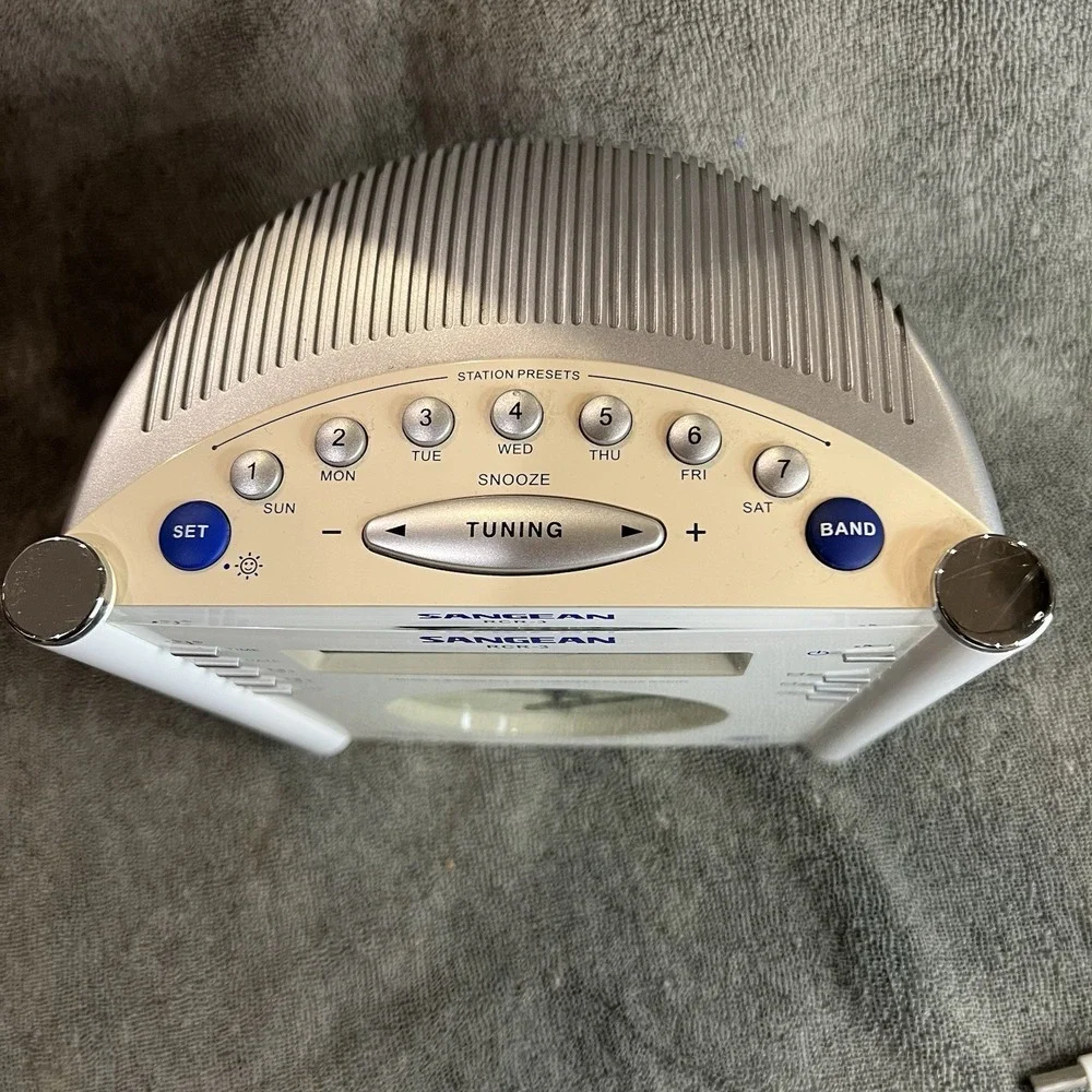 Sangean Atomic Clock Radio Humane Wake System Tested